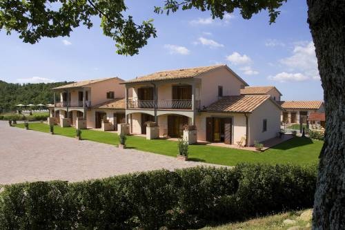 Farmhouses, Sorano, Grosseto, S332